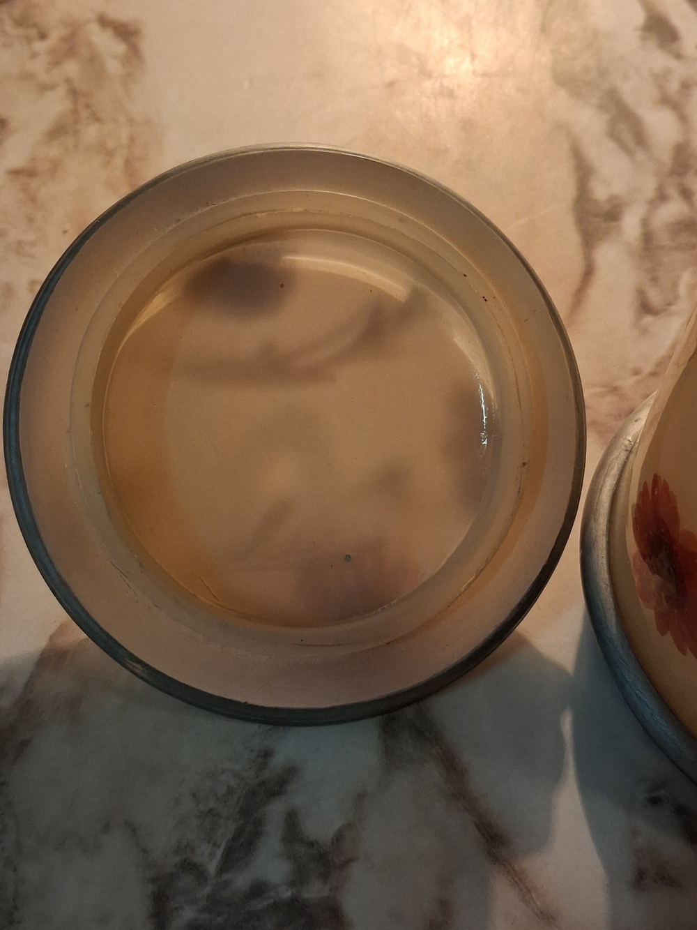 Vintage Pressed Flower Resin Vanity Jar- Cream & Silver - 1970s - Picture 8 of 14